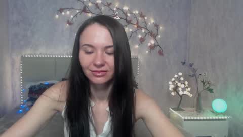 Snapshot of kiaracriegs chatting on 03/28/26, 06:40 Kara online show from 03/28/26, 06:40