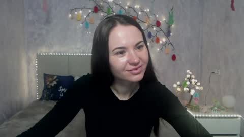 Snapshot of kiaracriegs chatting on 04/11/26, 05:28 Kara online show from 04/11/26, 05:28