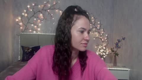 Snapshot of kiaracriegs chatting on 04/15/26, 06:15 Kara online show from 04/15/26, 06:15