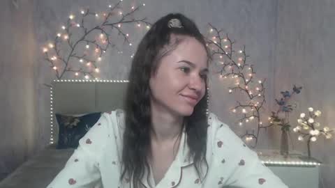 Snapshot of kiaracriegs chatting on 04/16/26, 09:50 Kara online show from 04/16/26, 09:50