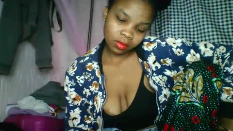 Snapshot of kiarah_69 chatting on 05/27/26, 02:52 kiarah 69 online show from 05/27/26, 02:52
