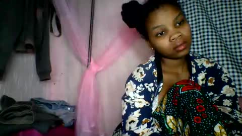 Snapshot of kiarah_69 chatting on 05/28/26, 05:05 kiarah 69 online show from 05/28/26, 05:05