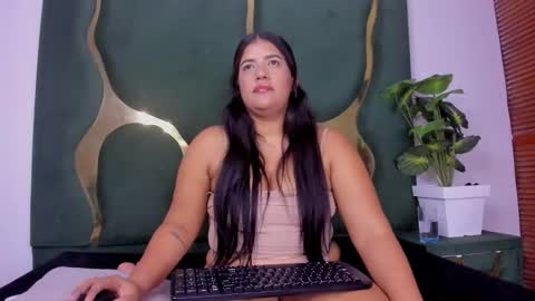 Snapshot of kiaraht chatting on 03/26/26, 05:57 kiaraht online show from 03/26/26, 05:57