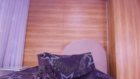 kiaralopez_ online show from 05/16/26, 10:36