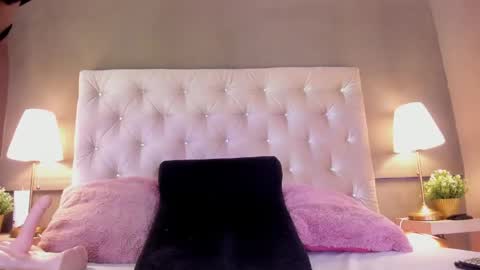 Snapshot of kiaraprincess_ chatting on 04/23/26, 11:29 KIARA online show from 04/23/26, 11:29
