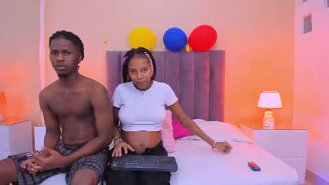 Snapshot of kiarasimons_ chatting on 06/21/26, 04:15 Sara Palacios online show from 06/21/26, 04:15