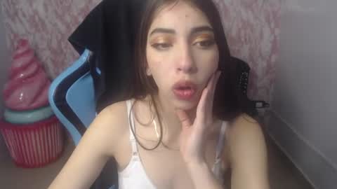 Snapshot of kiarastar_ch chatting on 07/07/26, 01:04 kiara online show from 07/07/26, 01:04