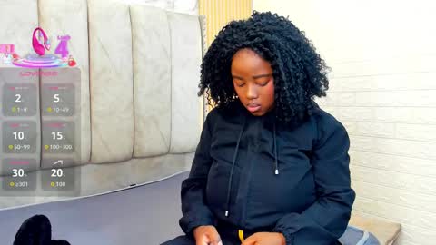 kiarazafira online show from 09/24/25, 11:02