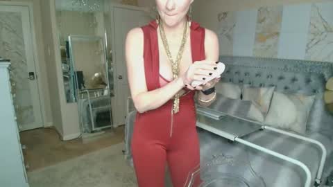 Kia Rose online show from 11/03/25, 01:19