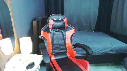 Snapshot of kiel_asianboy chatting on 06/07/26, 02:10 EJ online show from 06/07/26, 02:10