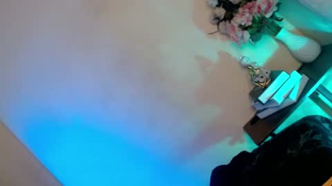 Snapshot of kiera_on_fire chatting on 06/15/26, 05:09 Kiera online show from 06/15/26, 05:09