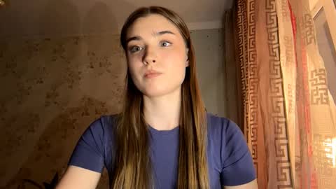 Ola my name is Lissa  Lets hit 10 Thumbs Up together   online show from 02/02/26, 02:16