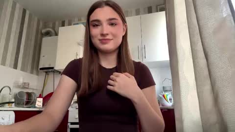 Ola my name is Lissa  Lets hit 10 Thumbs Up together   online show from 03/07/26, 12:02