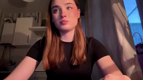 Snapshot of kierstentates chatting on 03/13/26, 03:07 Ola my name is Lissa Lets hit 10 Thumbs Up together online show from 03/13/26, 03:07