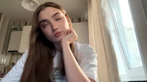 Snapshot of kierstentates chatting on 03/27/26, 02:50 Ola my name is Lissa Lets hit 10 Thumbs Up together online show from 03/27/26, 02:50