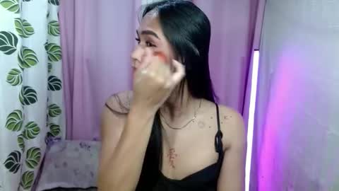 kiesha online show from 12/17/25, 06:14