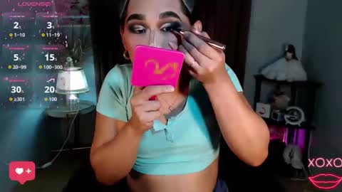 Im Mia online show from 10/13/25, 06:35