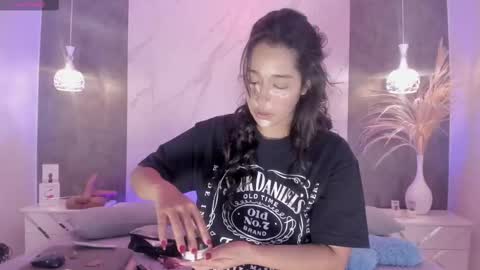 Snapshot of kiiimthompson chatting on 10/01/25, 02:12 Kim Thompson online show from 10/01/25, 02:12