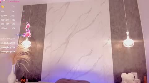 Snapshot of kiiimthompson chatting on 10/16/25, 06:31 Kim Thompson online show from 10/16/25, 06:31