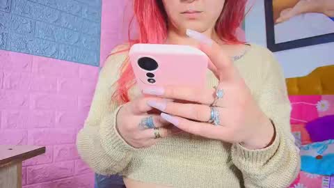 Snapshot of kiim_katta001 chatting on 01/12/25, 12:28 leidy  online show from 01/12/25, 12:28