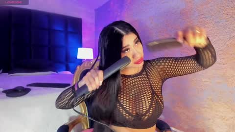 Snapshot of kiim_taaylor chatting on 12/03/24, 11:44 Kim online show from 12/03/24, 11:44