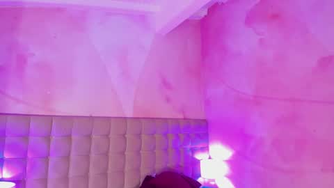 Snapshot of kiim_taaylor chatting on 12/13/24, 05:10 Kim online show from 12/13/24, 05:10