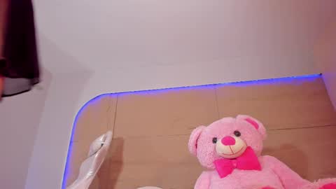 KIM COOPER online show from 02/17/25, 10:07