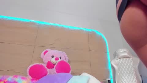 KIM COOPER online show from 03/03/25, 10:06