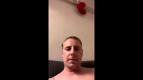 kiki frenchi online show from 12/30/24, 10:34