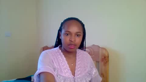 Snapshot of kiki_beby chatting on 05/09/26, 08:30 Angela online show from 05/09/26, 08:30