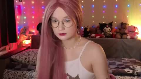 kiki_blue_eyes online show from 03/03/26, 06:08