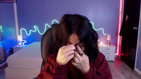 kIKI online show from 02/24/25, 11:54