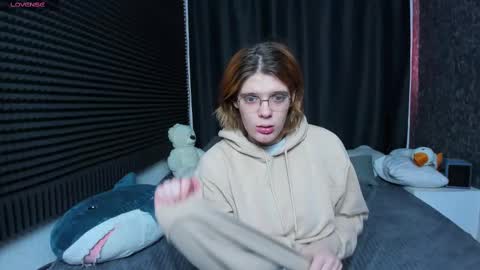 Snapshot of kiki_krash chatting on 02/20/25, 10:16 Kiki online show from 02/20/25, 10:16