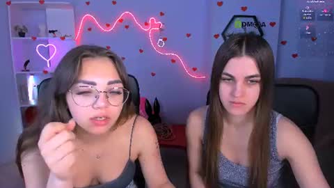 Snapshot of kiki_swan chatting on 06/15/26, 12:07 kiki_swan online show from 06/15/26, 12:07