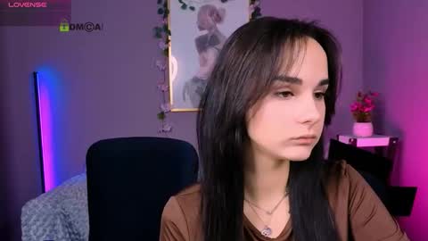 Snapshot of kiki_yourlove chatting on 10/20/25, 07:14 Kira online show from 10/20/25, 07:14