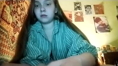 Snapshot of kikibang_ chatting on 04/10/26, 07:40 kikibang_ online show from 04/10/26, 07:40