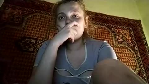 Snapshot of kikibang_ chatting on 04/21/26, 06:44 kikibang_ online show from 04/21/26, 06:44