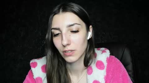 Mika and Miranda online show from 09/19/25, 05:57