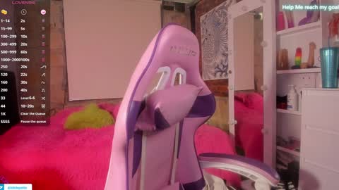 kiki online show from 01/24/25, 08:32