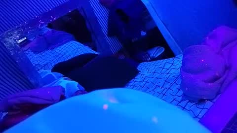 Snapshot of kikilovespartylights chatting on 11/29/25, 11:24 kikilovespartylights online show from 11/29/25, 11:24