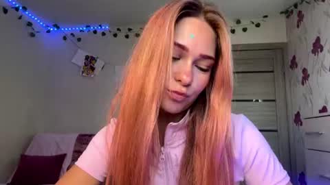 Snapshot of kikixie chatting on 07/09/26, 04:00 Lilly online show from 07/09/26, 04:00
