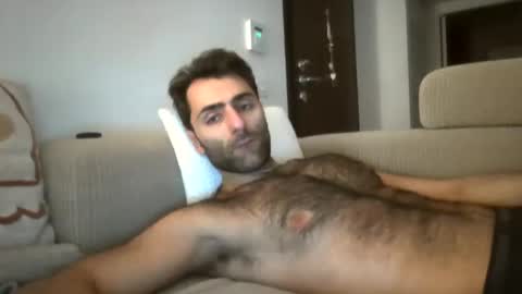 Snapshot of kikkus01 chatting on 12/21/24, 03:42 kikkus01 online show from 12/21/24, 03:42