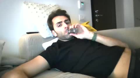 Snapshot of kikkus01 chatting on 02/04/25, 08:06 kikkus01 online show from 02/04/25, 08:06