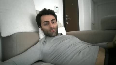 Snapshot of kikkus01 chatting on 02/14/25, 02:54 kikkus01 online show from 02/14/25, 02:54