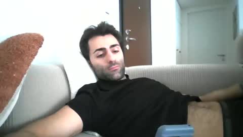 Snapshot of kikkus01 chatting on 02/21/25, 09:02 kikkus01 online show from 02/21/25, 09:02