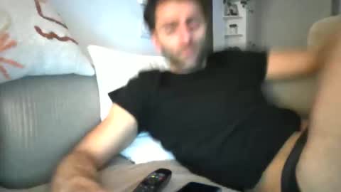 Snapshot of kikkus01 chatting on 03/08/25, 05:01 kikkus01 online show from 03/08/25, 05:01