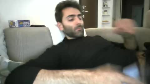 Snapshot of kikkus01 chatting on 10/21/25, 07:31 kikkus01 online show from 10/21/25, 07:31