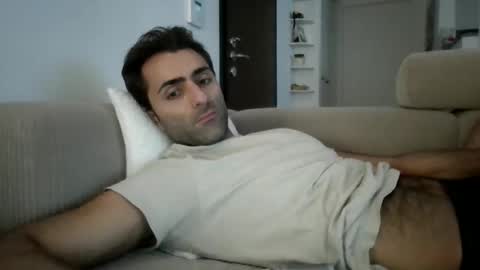 Snapshot of kikkus01 chatting on 10/24/25, 02:13 kikkus01 online show from 10/24/25, 02:13