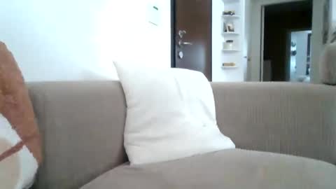 Snapshot of kikkus01 chatting on 11/08/25, 12:27 kikkus01 online show from 11/08/25, 12:27