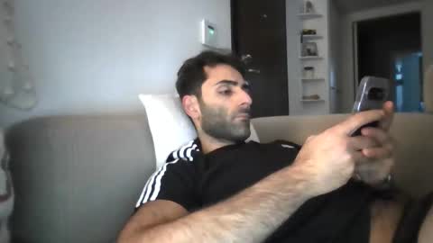 Snapshot of kikkus01 chatting on 11/22/25, 03:33 kikkus01 online show from 11/22/25, 03:33